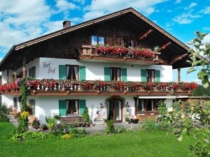 3 bis 5 Sterne Appartement FeWo Ferlhof Krün