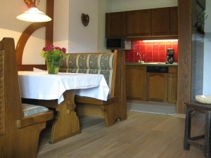 4 Sterne Appartement Ringelblume Essbereich Kueche Ferlhof Kruen