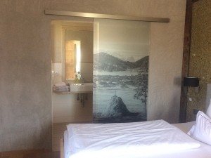 4 Sterne Appartement Ringelblume Schlafzimmer und Bad Ferlhof Krün